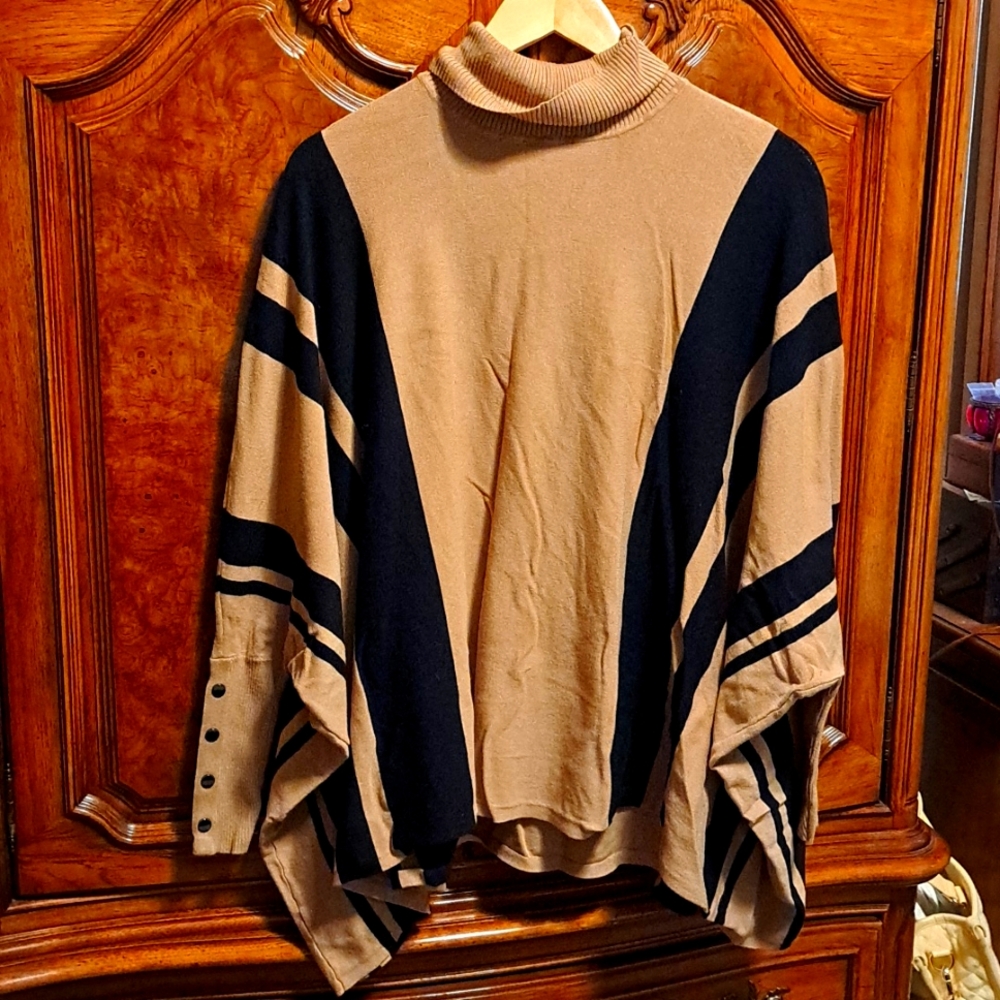 Turtle neck Poncho
